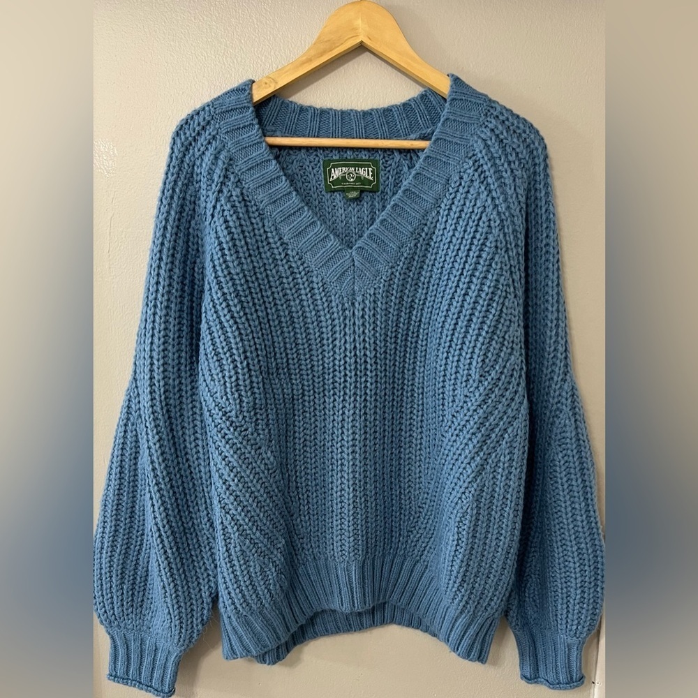 American Eagle Chunky Knit Sweater Blue Oversized V-Neck Size L Cozy - Picture 2 of 11